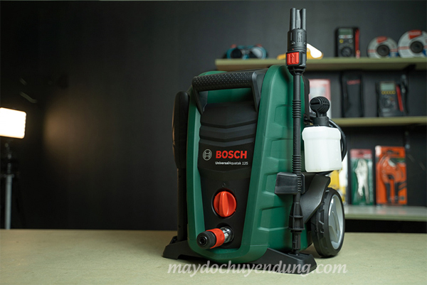 máy rửa xe ô tô của đức Bosch AQT 125 thiết kế hiện đại