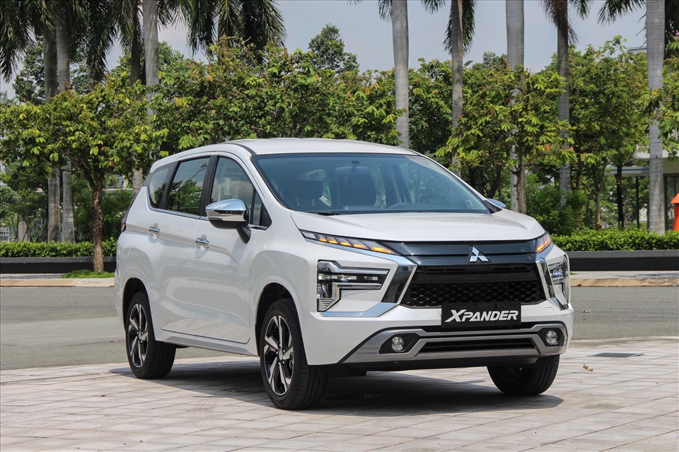 Xe ô tô 7 chỗ giá dưới 800 triệu: Lựa chọn đáng cân nhắc