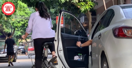 Nghị định 46: Phạt Mở Cửa Xe Ô Tô Không An Toàn