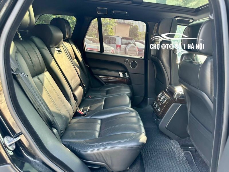 Xe Ô Tô Cũ Land Rover: Lựa Chọn Đẳng Cấp Khám Phá