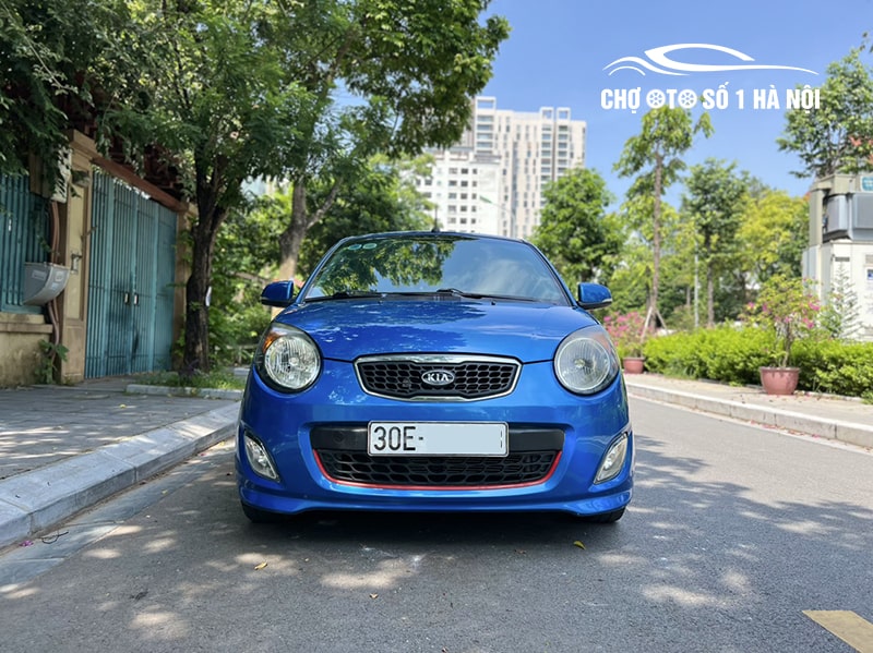 Hình ảnh mặt trước của xe ô tô Morning 2010 bản SLX với thiết kế nhỏ gọn, phù hợp đô thị.
