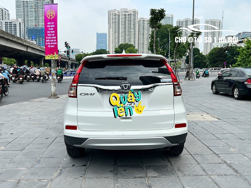 Thiết kế đuôi xe ô tô Honda CRV cũ