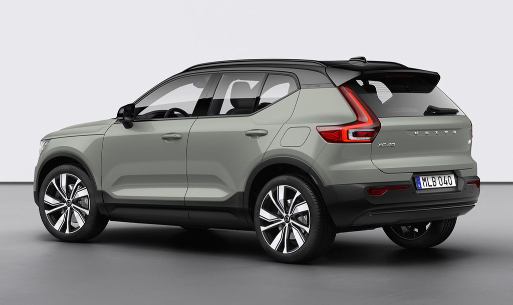 Giá xe ô tô Volvo XC40 Recharge - Đuôi xe điện Volvo XC40 từ góc nhìn phía sau