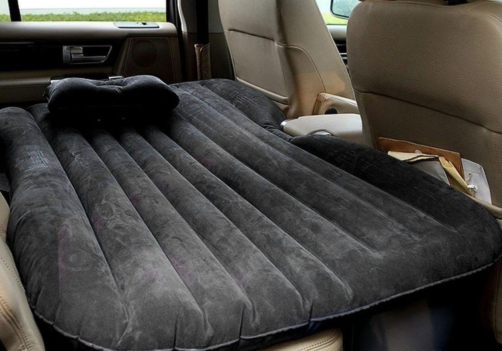 Chi tiết chân nệm hơi ô tô được thiết kế để lấp đầy khoảng trống sàn xe 7 chỗ