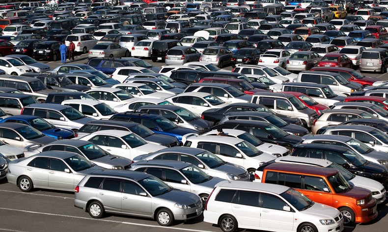 Xe Ô Tô Nhập Khẩu Từ Mỹ: Biến Động Thuế Quan và Cơ Hội Mới