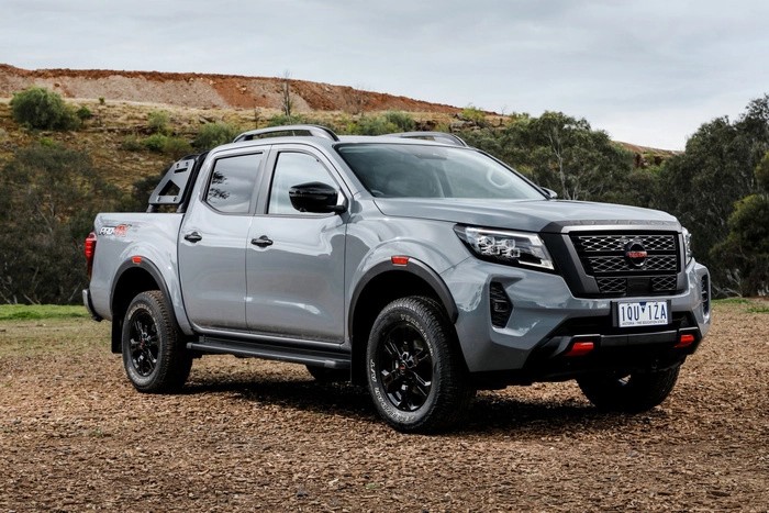 Nissan Navara 2021 xe bán tải ô tô sắp ra mắt với công nghệ an toàn