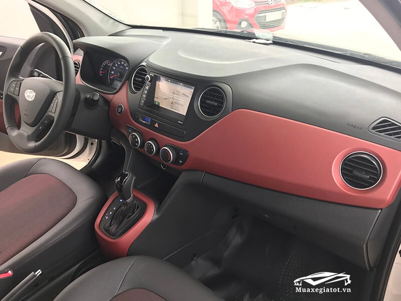 Nội thất rộng rãi của xe ô tô 4 chỗ Hyundai i10