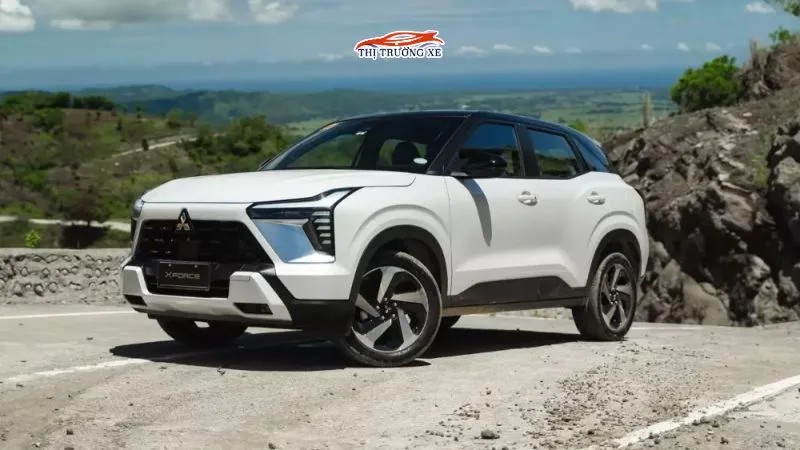 Mitsubishi Xforce màu vàng