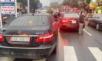 Ảnh xe ô tô có biển số giống nhau trên mạng xã hội