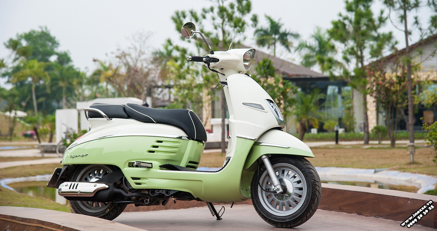 Hình ảnh cận cảnh mặt trước của Peugeot Django