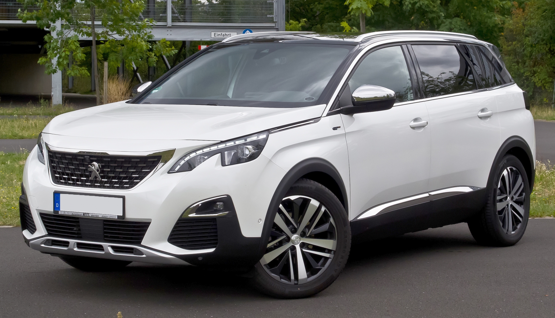 Xe Peugeot 5008 - xe ô tô gầm cao cho nữ 7 chỗ