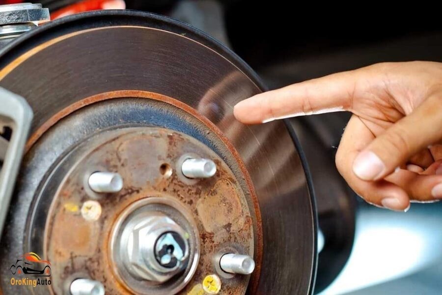 Nguyên nhân và dấu hiệu phanh xe ô tô bị hỏng