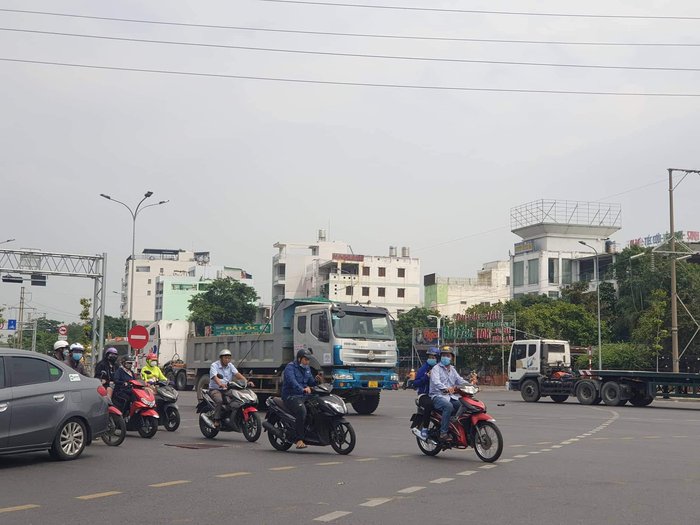 Hiện trường vụ người phụ nữ với xe ô tô được cảnh sát xác minh