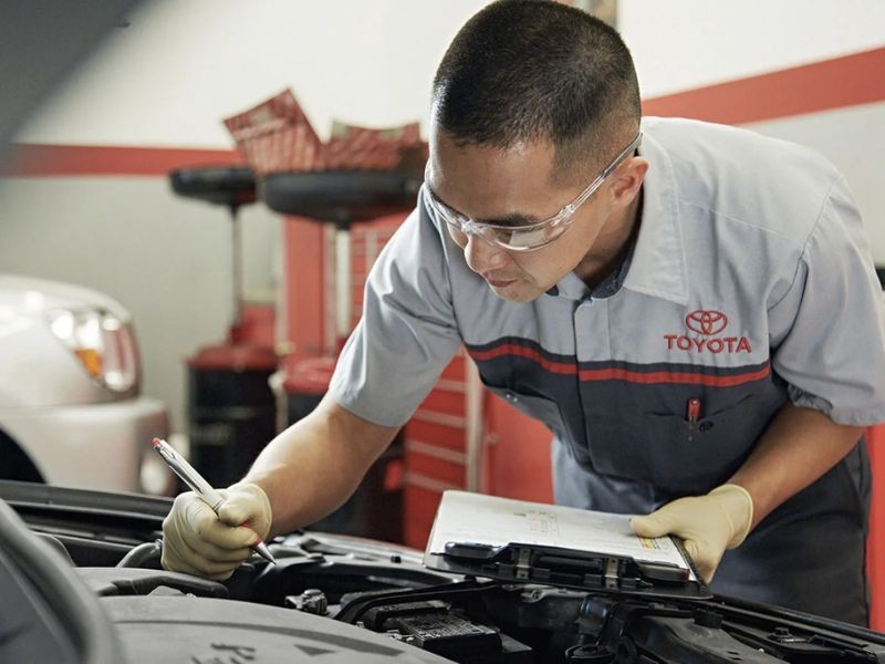 Các bước trong quy trình bảo dưỡng xe Toyota
