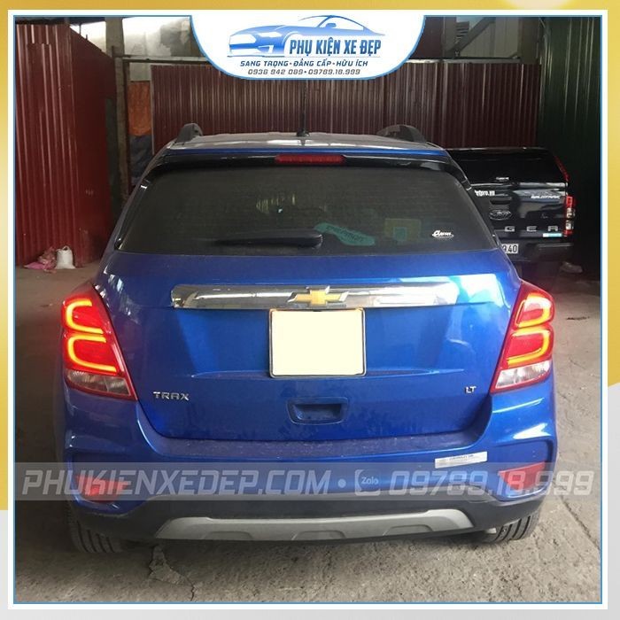 Không gian mát mẻ bên trong xe Chevrolet với rèm che nắng chuyên dụng