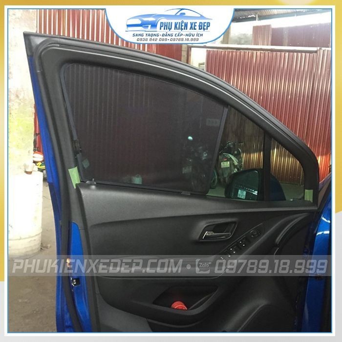 Chất liệu vải lưới cao cấp của rèm che nắng xe Chevrolet Trax