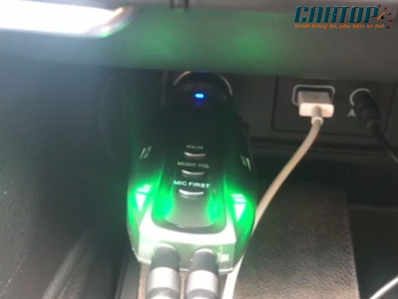 Các phụ kiện cần thiết để hát karaoke trên xe ô tô