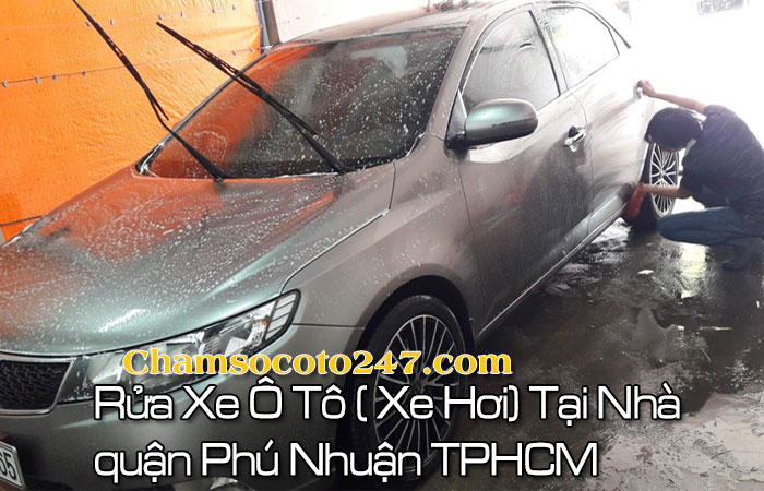Xe ô tô sau khi hoàn thành quy trình rửa xe tại nhà