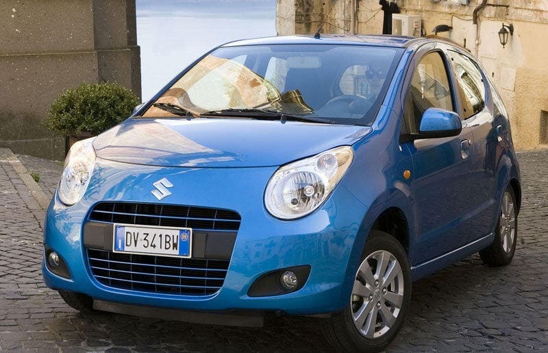 Xe Suzuki Alto nhỏ gọn, nổi bật với khả năng tiết kiệm nhiên liệu