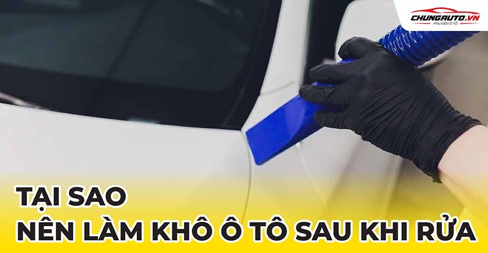 Xe ô tô bị vệt nước sau khi không làm khô