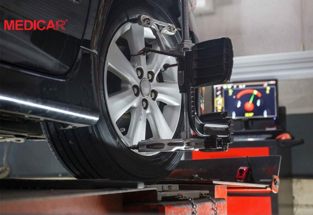 Kiểm tra gầm xe và hệ thống treo khi xe ô tô bị rung tay lái
