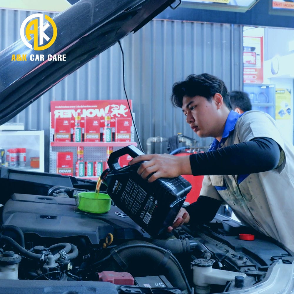 thay dầu nhớt cho xe Toyota