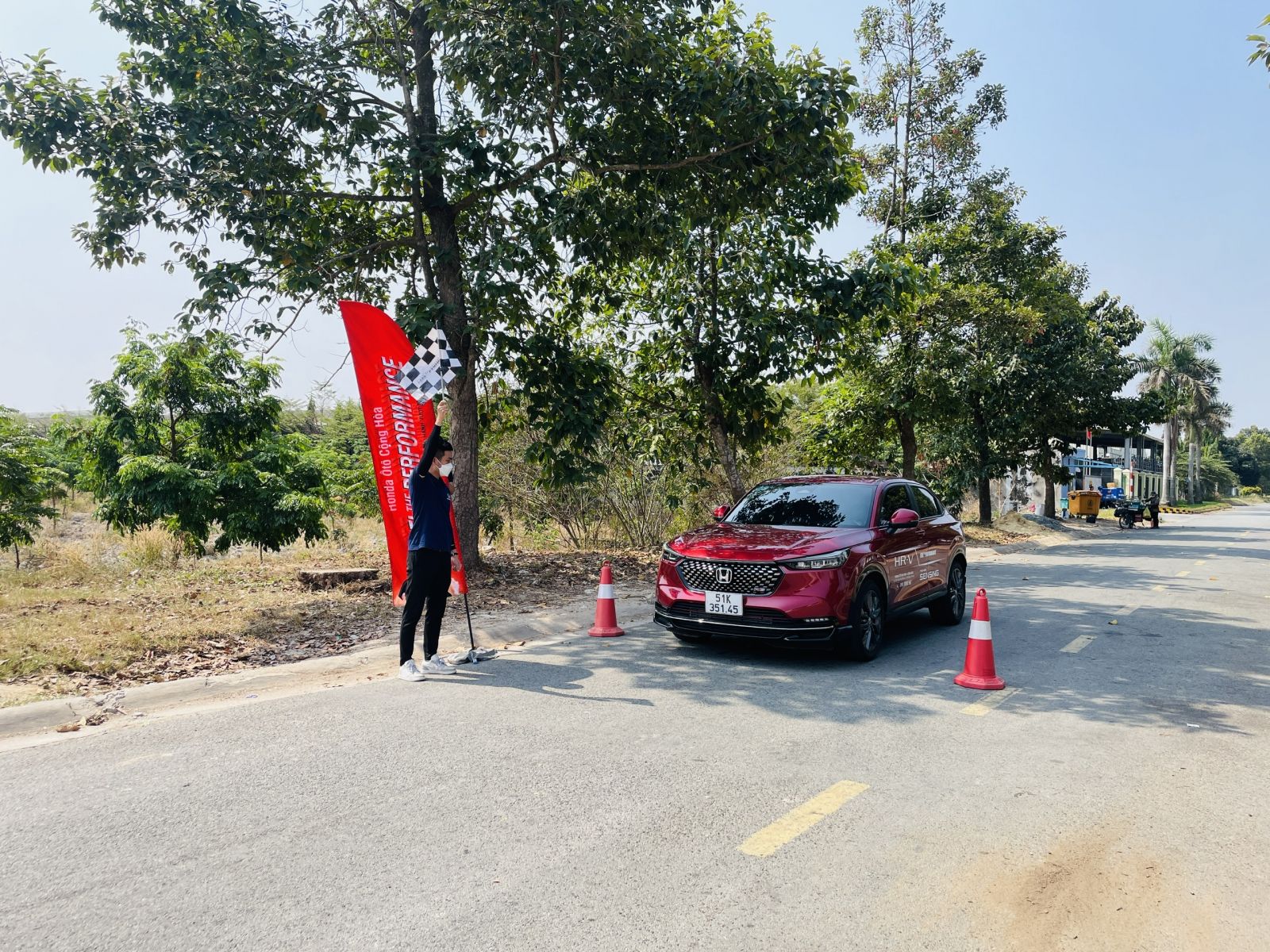 Thử nghiệm tính năng an toàn CMBS trên Honda HR-V tại xe ô tô sự kiện