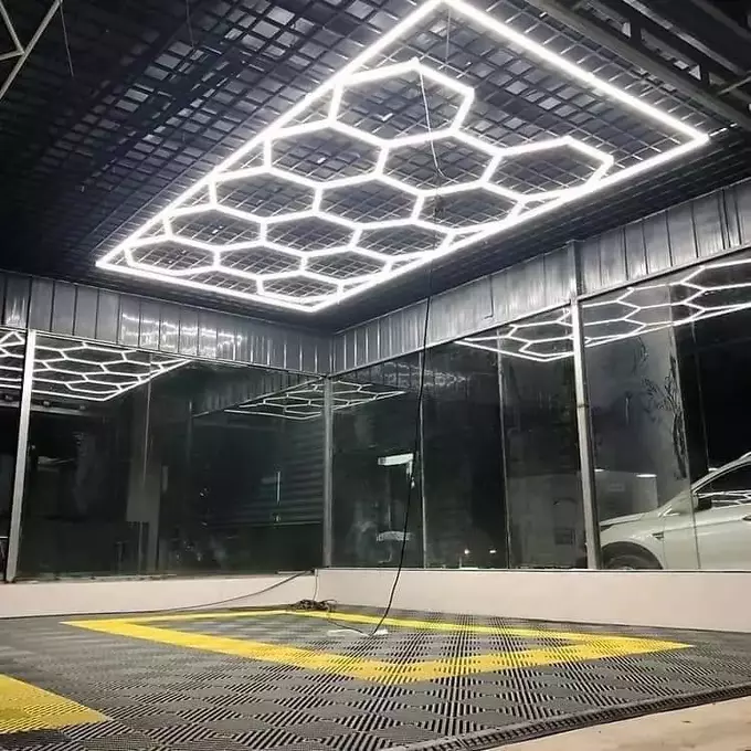 Nội thất trạm rửa xe ô tô chuyên nghiệp