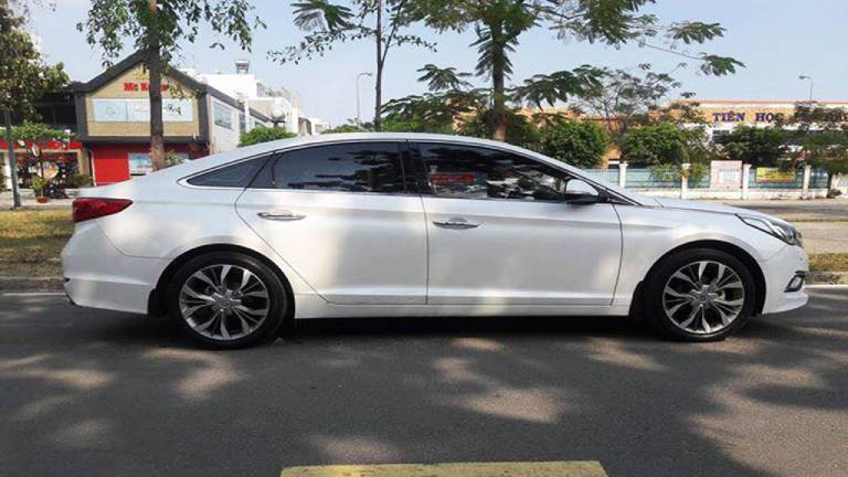 Xe Miền Nam cung cấp nhiều dòng xe ô tô tự lái 4 và 7 chỗ đời mới