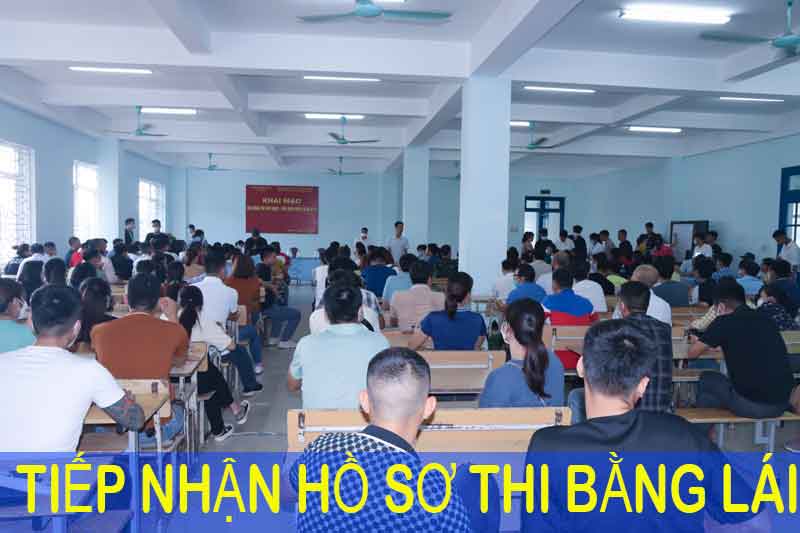 Tìm hiểu kỹ chi phí khi nộp hồ sơ và học bằng lái xe ô tô