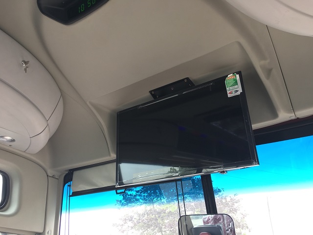Ti vi LCD trong xe ô tô 47 chỗ