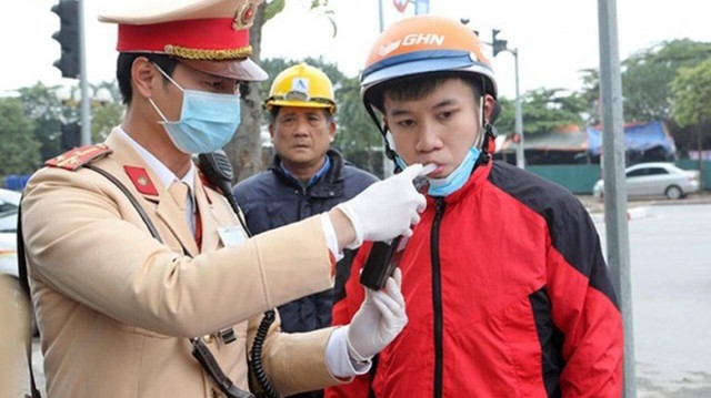 Quy định nồng độ cồn khi lái xe ô tô tại Việt Nam