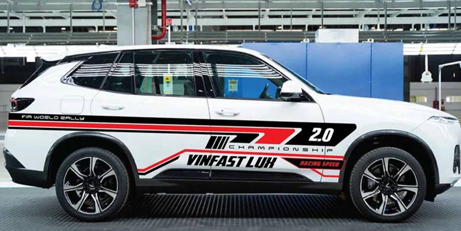 Decal dán sườn xe 4 chỗ với đường sọc xiên và logo
