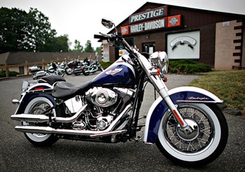 topbrand-45-290707 Logo Harley-Davidson trên xe máy, thương hiệu xe máy biểu tượng 2007