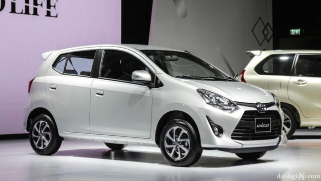 Hình ảnh xe Toyota Wigo màu cam, một lựa chọn xe 5 chỗ giá phải chăng