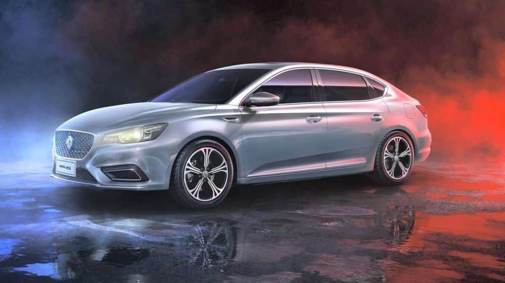 Xe ô tô con với biển số 18