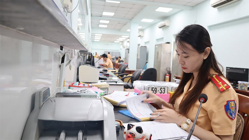 Các bước chi tiết thực hiện thủ tục rút hồ sơ gốc xe ô tô