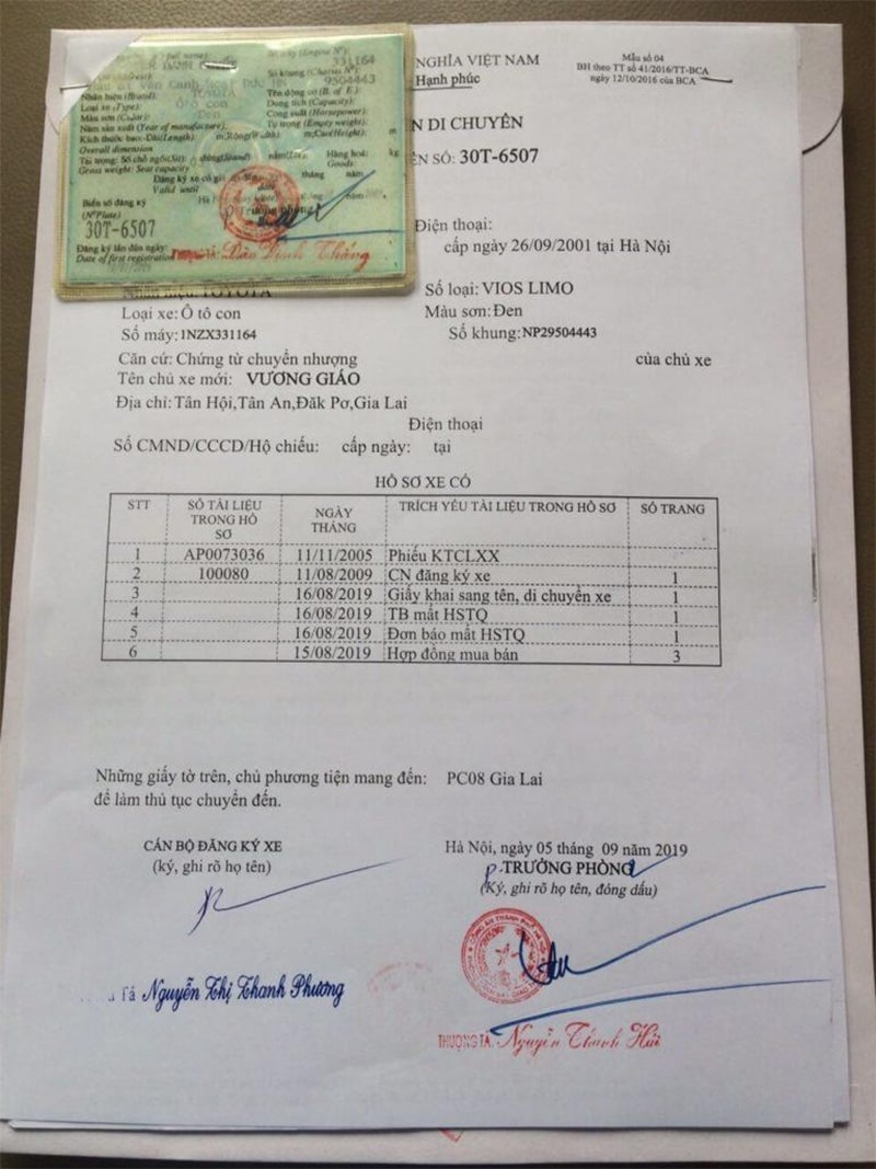 Hồ sơ rút hồ sơ gốc xe ô tô khi người bán là công ty