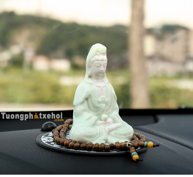 Tượng Quan Âm để xe ô tô: Ý nghĩa và cách đặt chuẩn