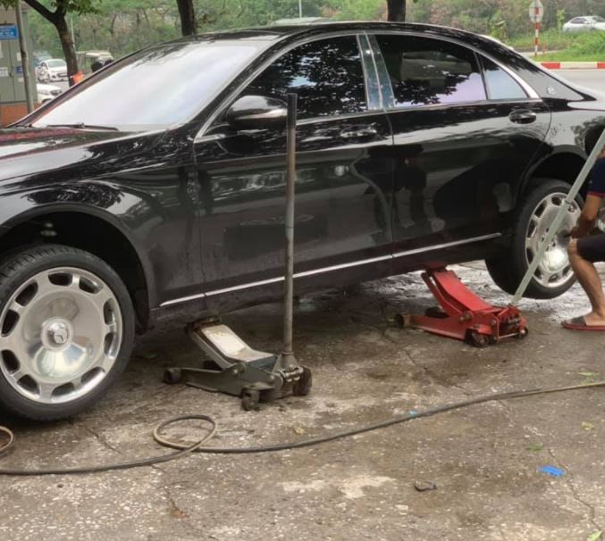 Vá lốp xe ô tô Hà Nội 24/7 mọi lúc mọi nơi