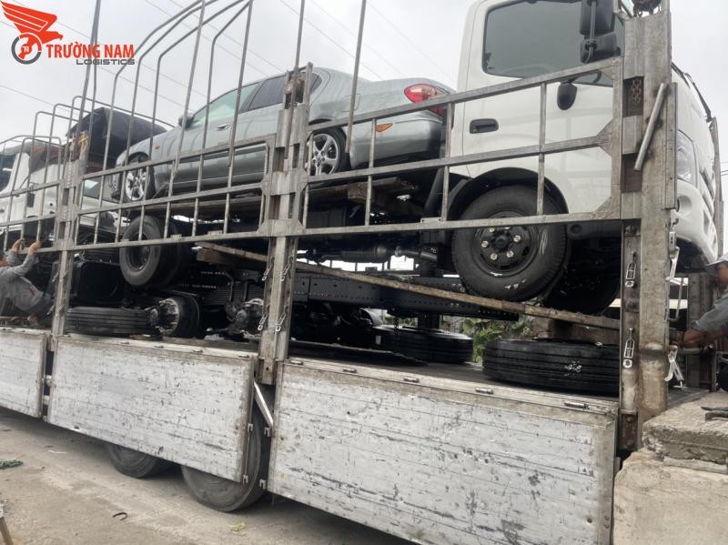 Các phương tiện chuyên dụng vận chuyển xe ô tô đến Ninh Bình