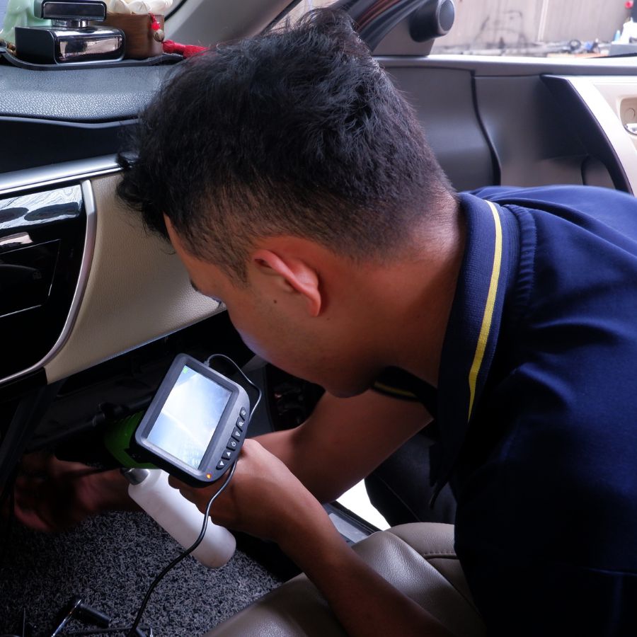 vệ sinh nội soi dàn lạnh ô tô
