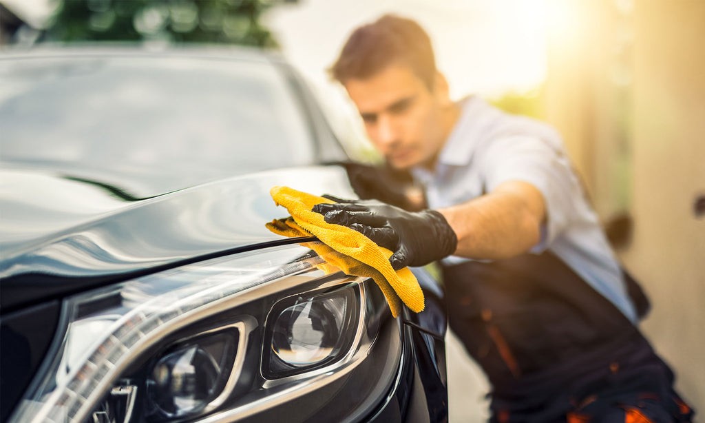 Cách rửa xe ô tô tại nhà đúng cách