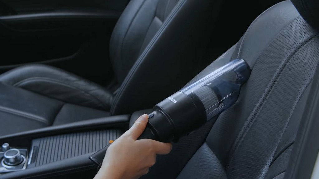 Hướng dẫn vệ sinh ghế nỉ ô tô