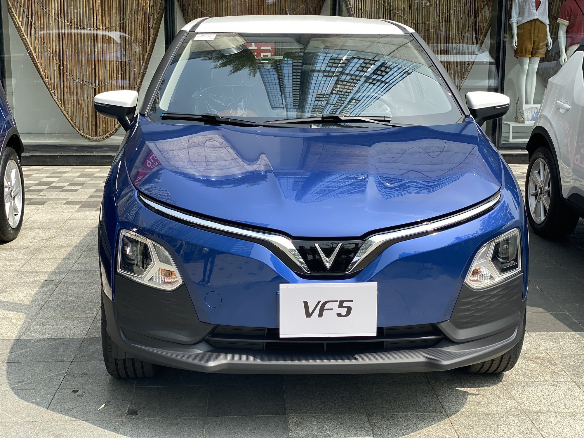 VinFast VF 5 Plus màu đỏ