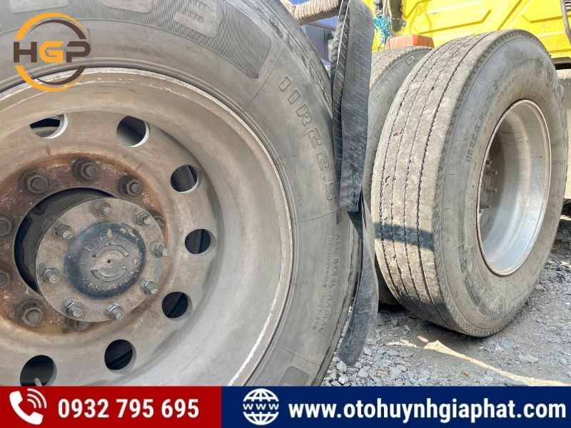 Tình trạng vỏ lốp của xe ô tô cũ 2014