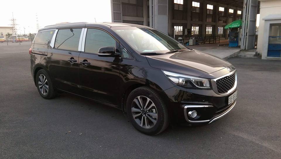 Xe Kia Sedona 7 chỗ cho thuê tại Hà Nội