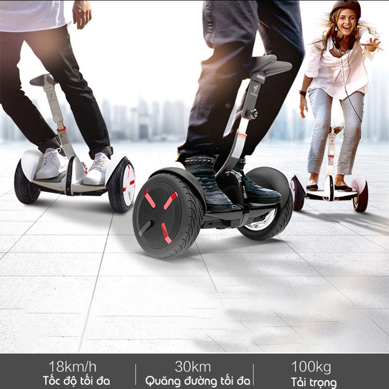 Cận cảnh đèn trước của Ninebot Mini PRO đang bật sáng.