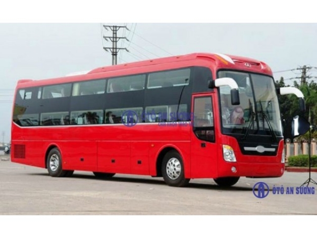 Xe Ô Tô 40 Chỗ: Đặc Điểm và Ứng Dụng