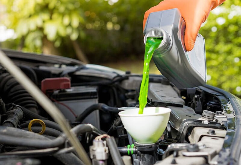 Dung dịch nước làm mát động cơ ô tô chuyên dụng